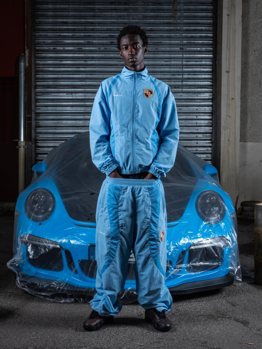 Model wearing the 911 Jogger Blue - Finesse lookbook