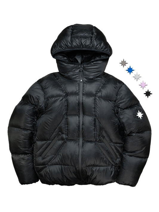 Doudoune Finesse Alive Puffer Jacket noire présentée sur fond blanc