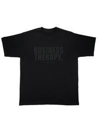 TEE "BUSINESS THERAPY" BLACK ON BLACK PUFF