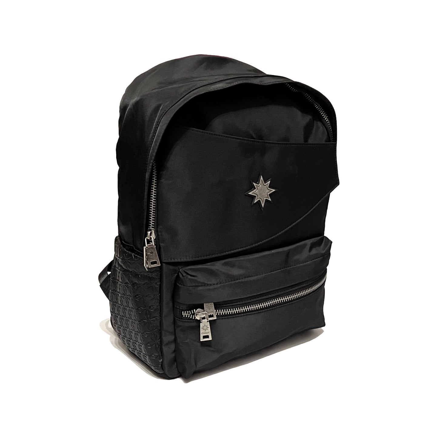 Finesse Black Vanta Backpack présenté sur fond blanc.
