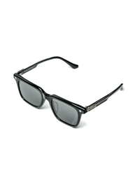 Lunettes de soleil Finesse Sunglasses Series 01 présentées en packshot sur fond blanc