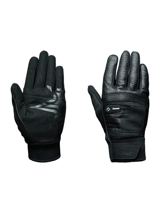 Gants Finesse Leather Gloves effet crocodile noirs, sur fond blanc